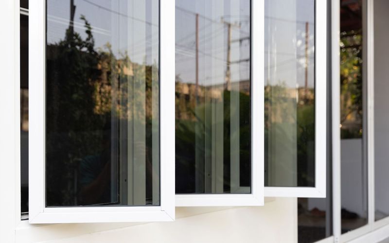 VLX · 80 Casement Window
